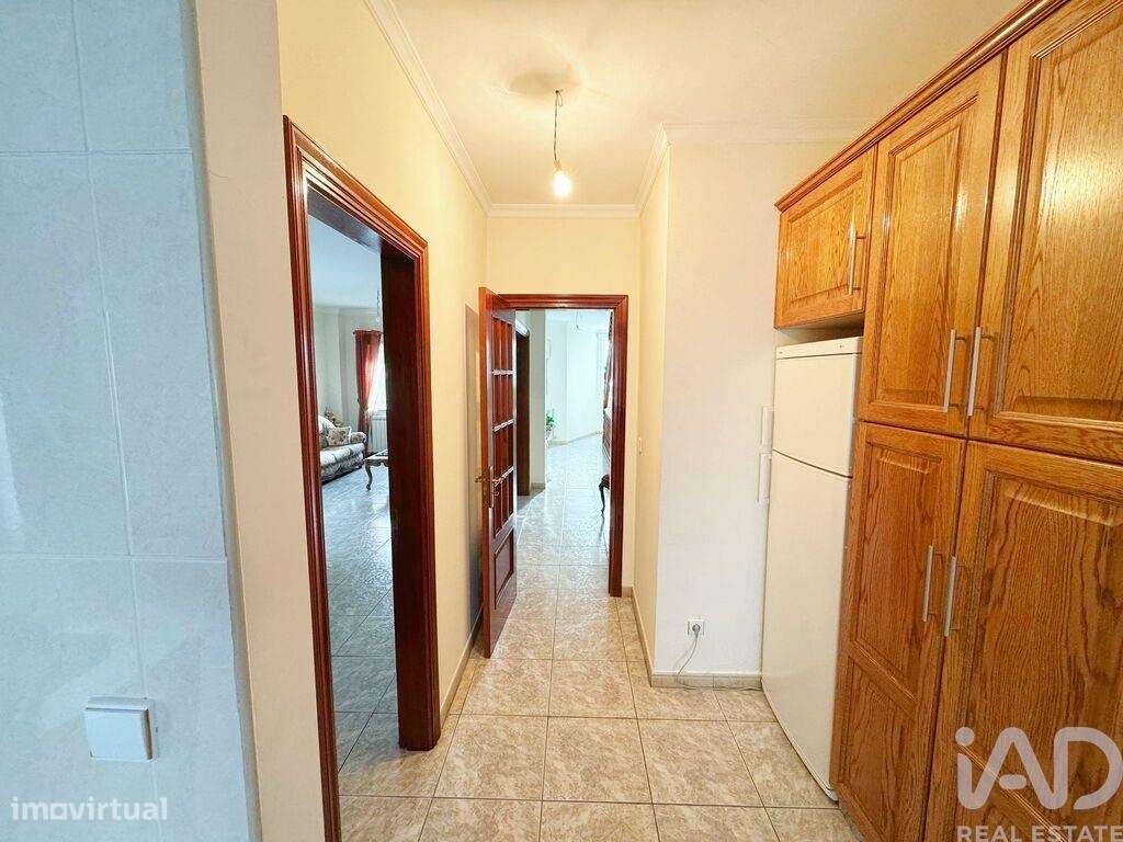 Casa / Villa T3 em Vila e Roussas de 207 m2 - Grande imagem: 5/27