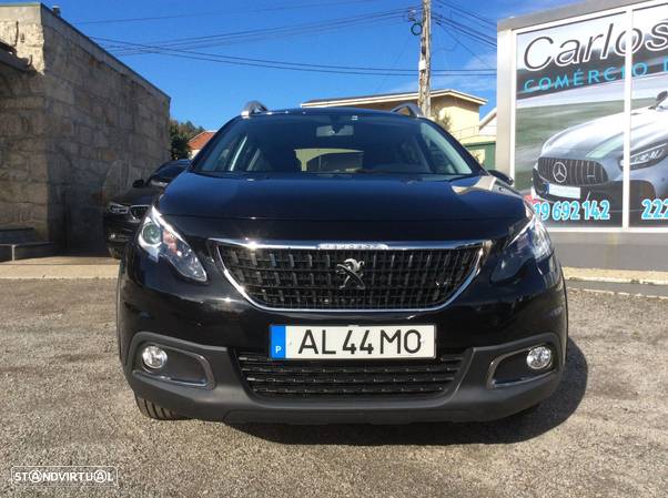 Peugeot 2008 1.2 PureTech Signature - 4