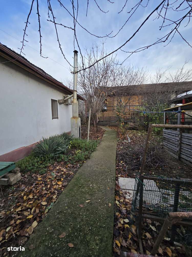 Exclusivitate! Proprietate Sendreni, zona linistita, 69.000 EUR-16