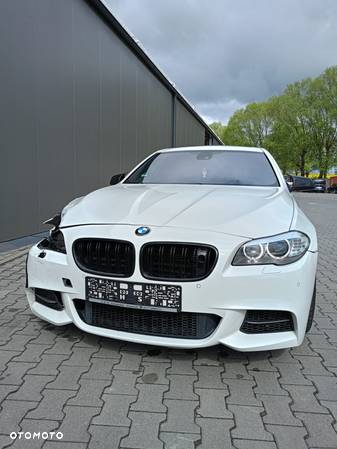 BMW Seria 5 M550d xDrive Sport-Aut - 8