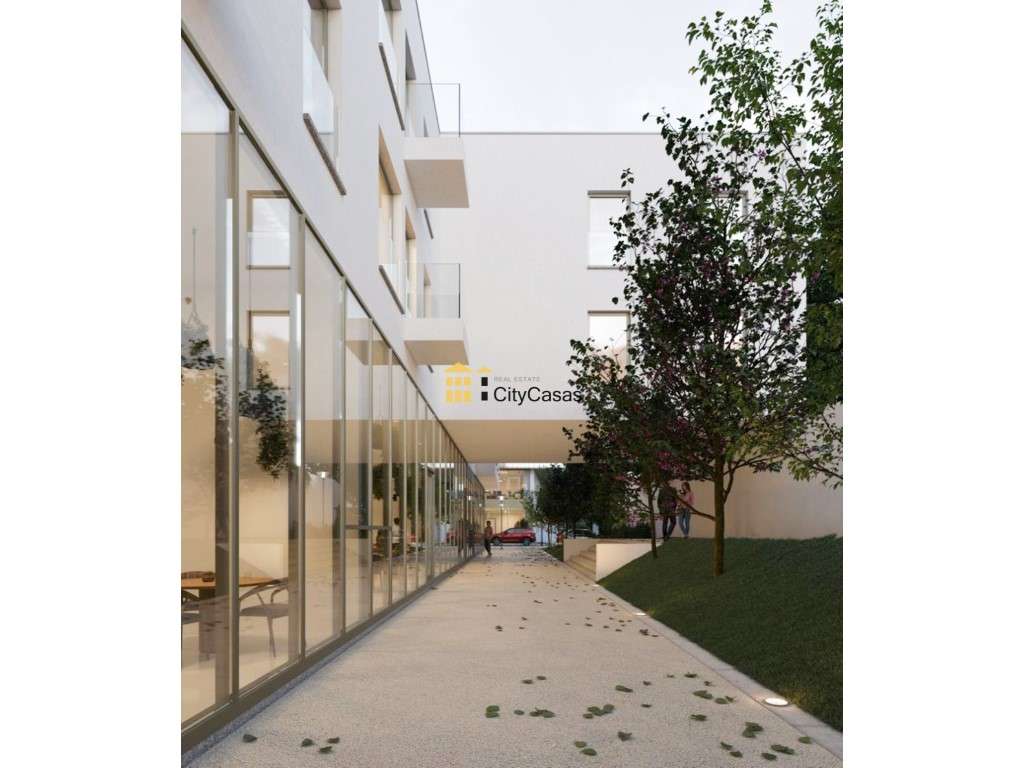Apartamento T1 Novo c/ L. Garagem e Arrumos-13