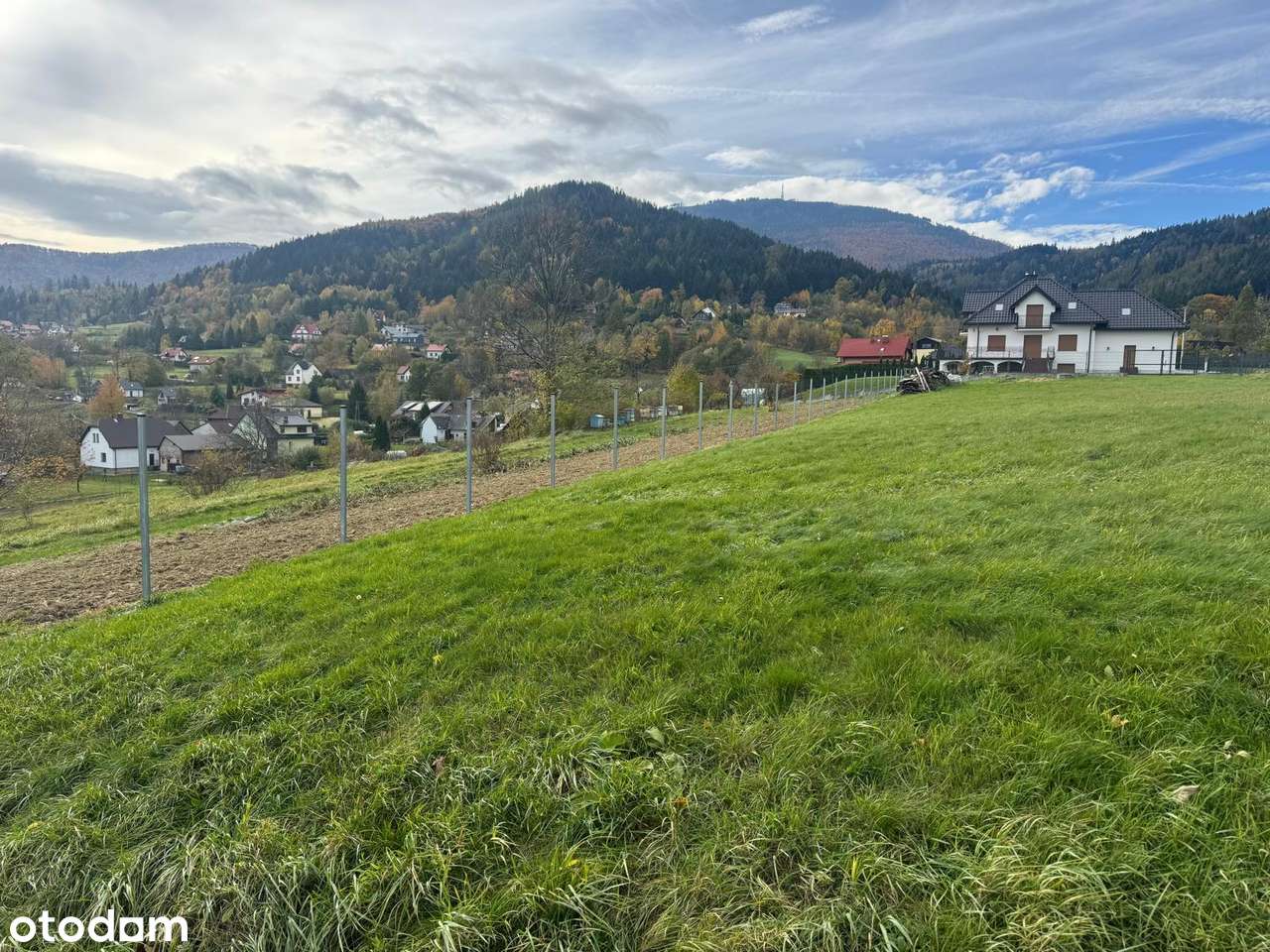 Wyjątkowa działka z potencjałem i widokiem na skrzyczne w Lipowej-2