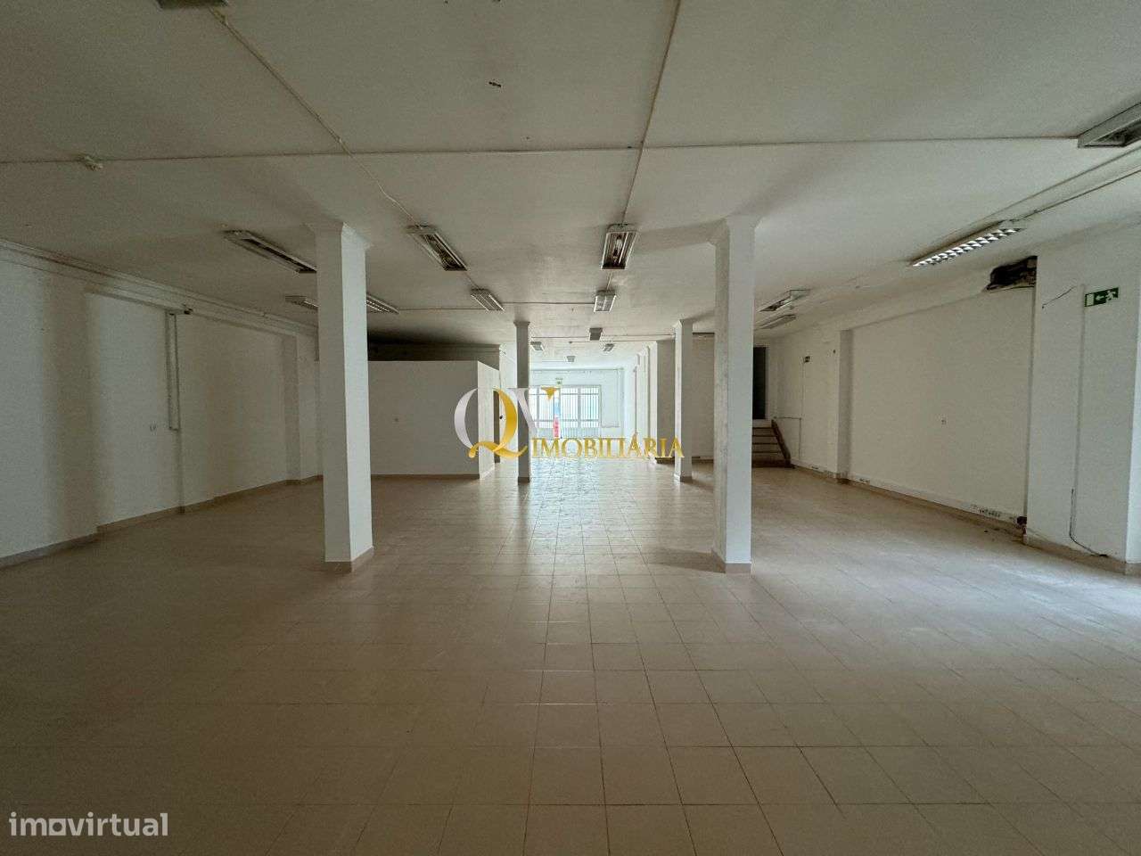 Excelente Loja para venda sita na Brandoa-2