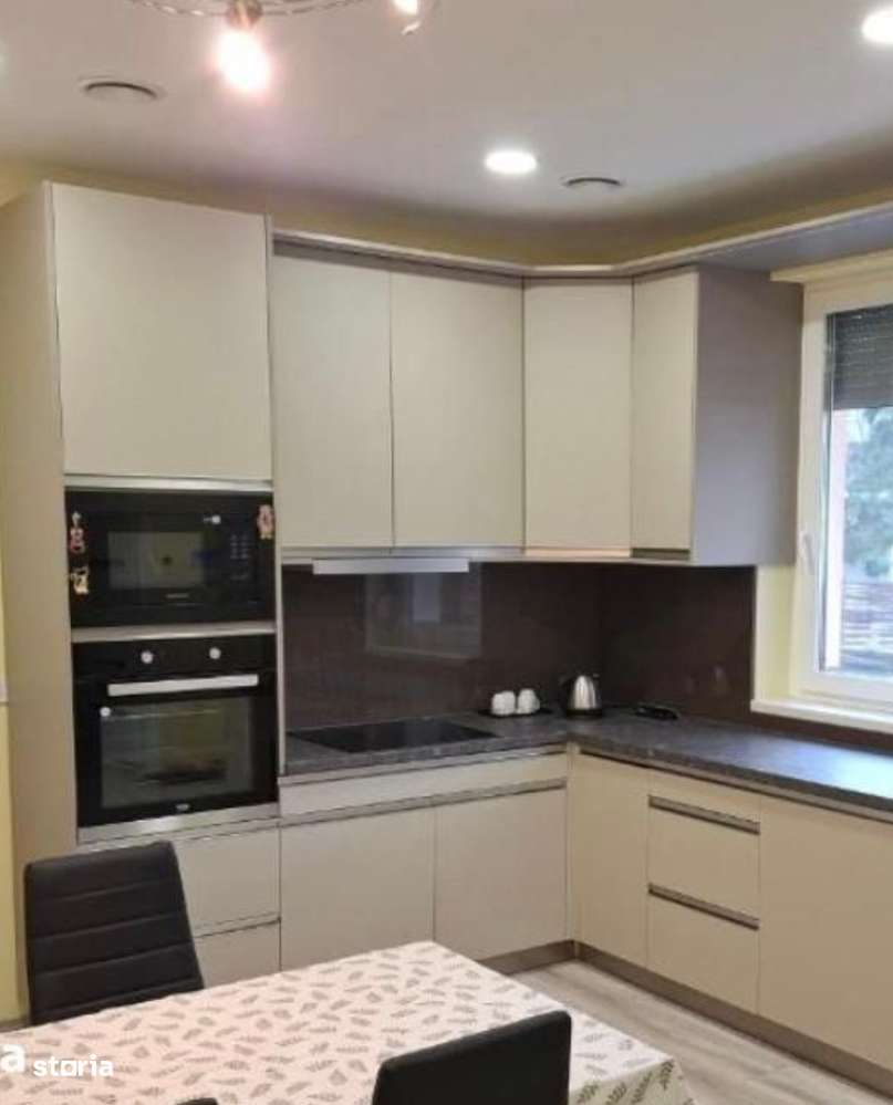 Ap 2 camere, etaj1, Mobilat, Podu Ros! - Imagine principală: 2/4