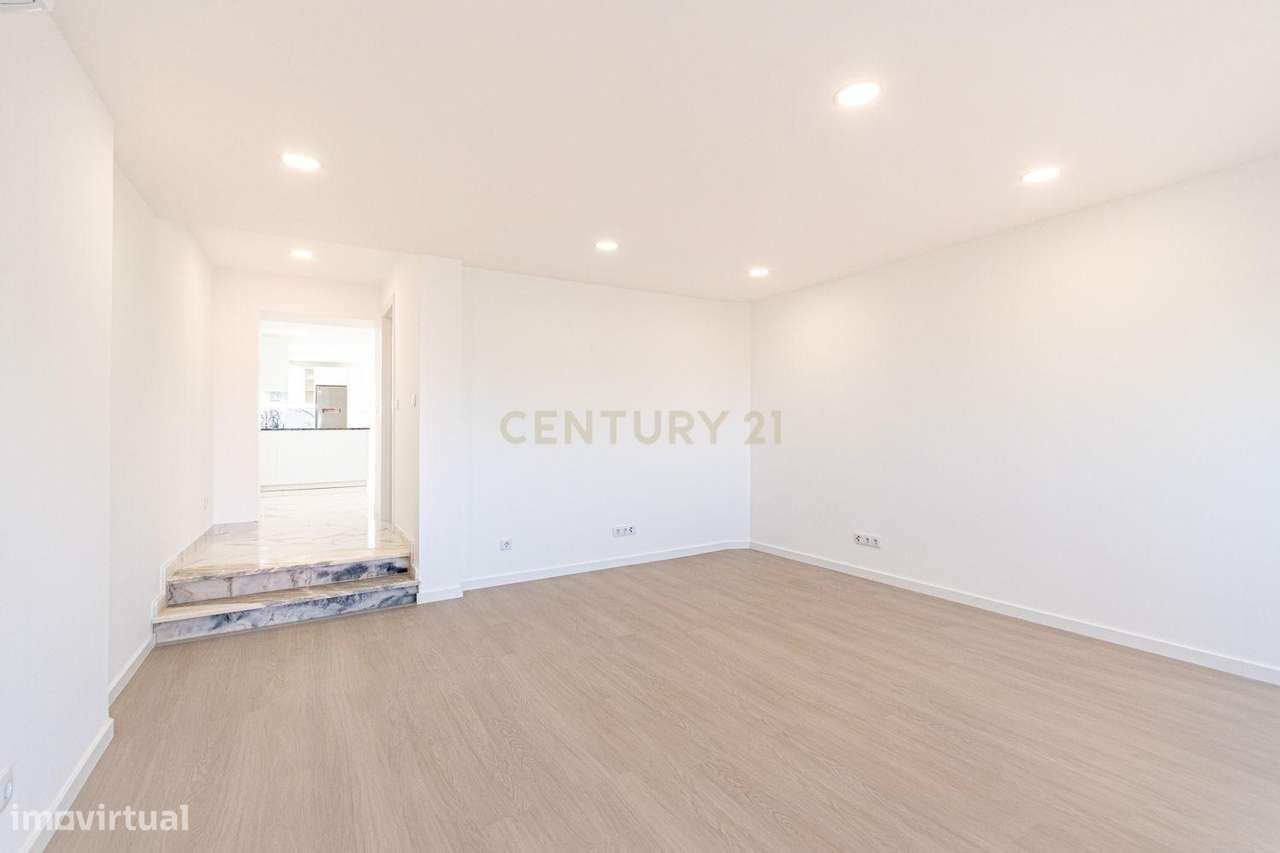 Moradia de charme totalmente renovada com vista aberta sobre vinhas e-13