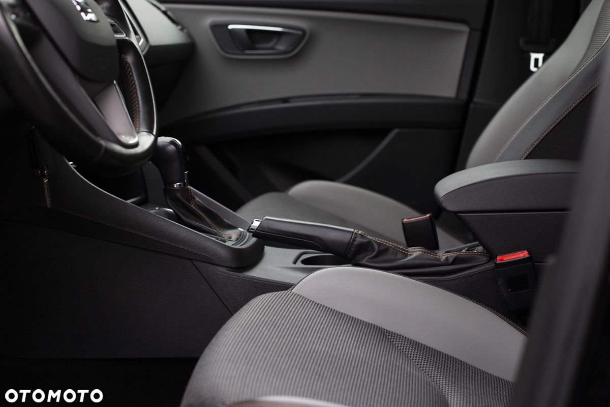 Seat Leon ST 2.0 TDI Start&Stop 4Drive DSG X-Perience - 22