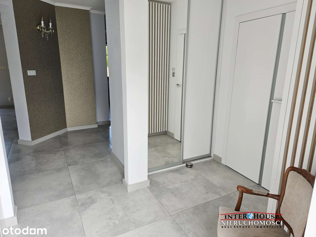 Wolnostojący dom z pięknie zagospodarowaną działką, ul. Gruszkowa-7