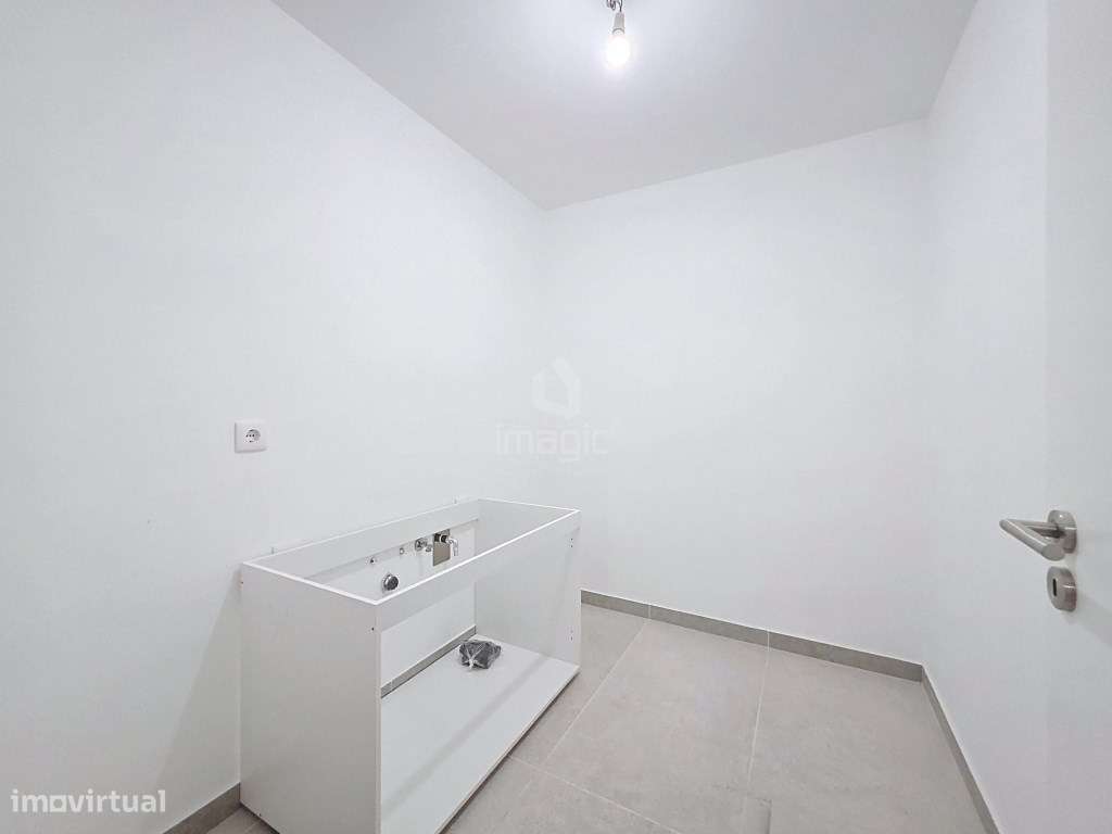 MORADIA T4 NOVA EM MAFRA.-27