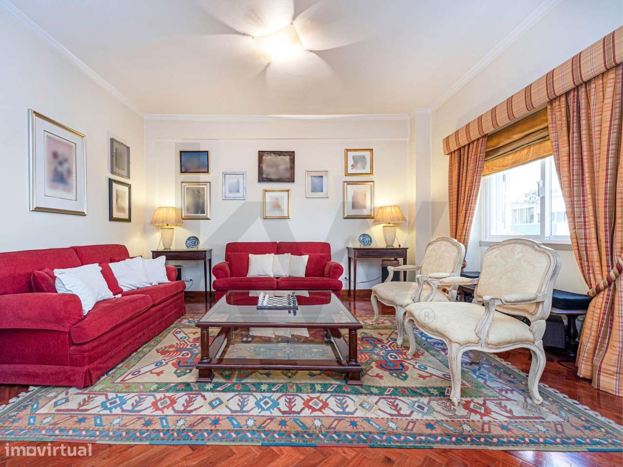 Excelente T3 com estacionamento no coração de Arroios! - Grande imagem: 5/25