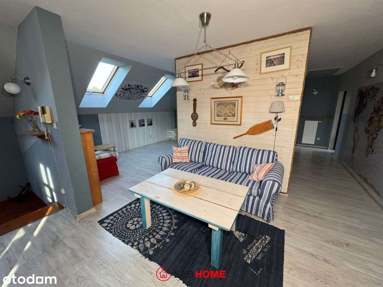 Urokliwy dom z odrobinę tajemniczym ogrodem-7