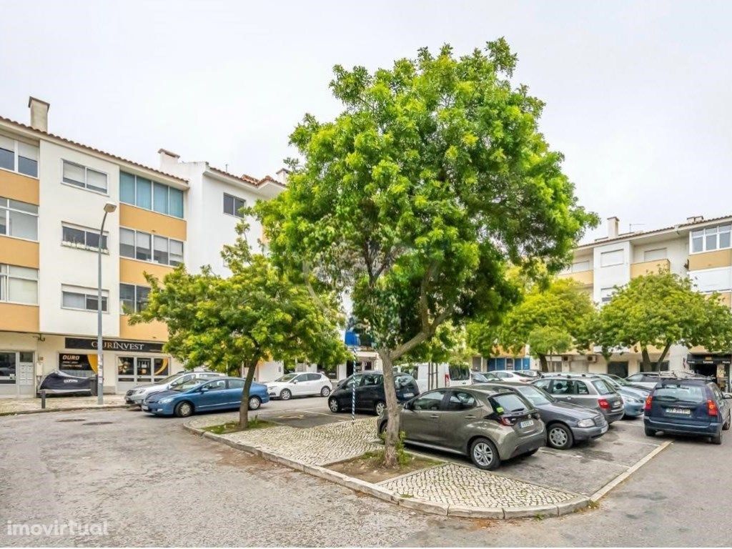 Apartamento T2 em Paço D' Arcos