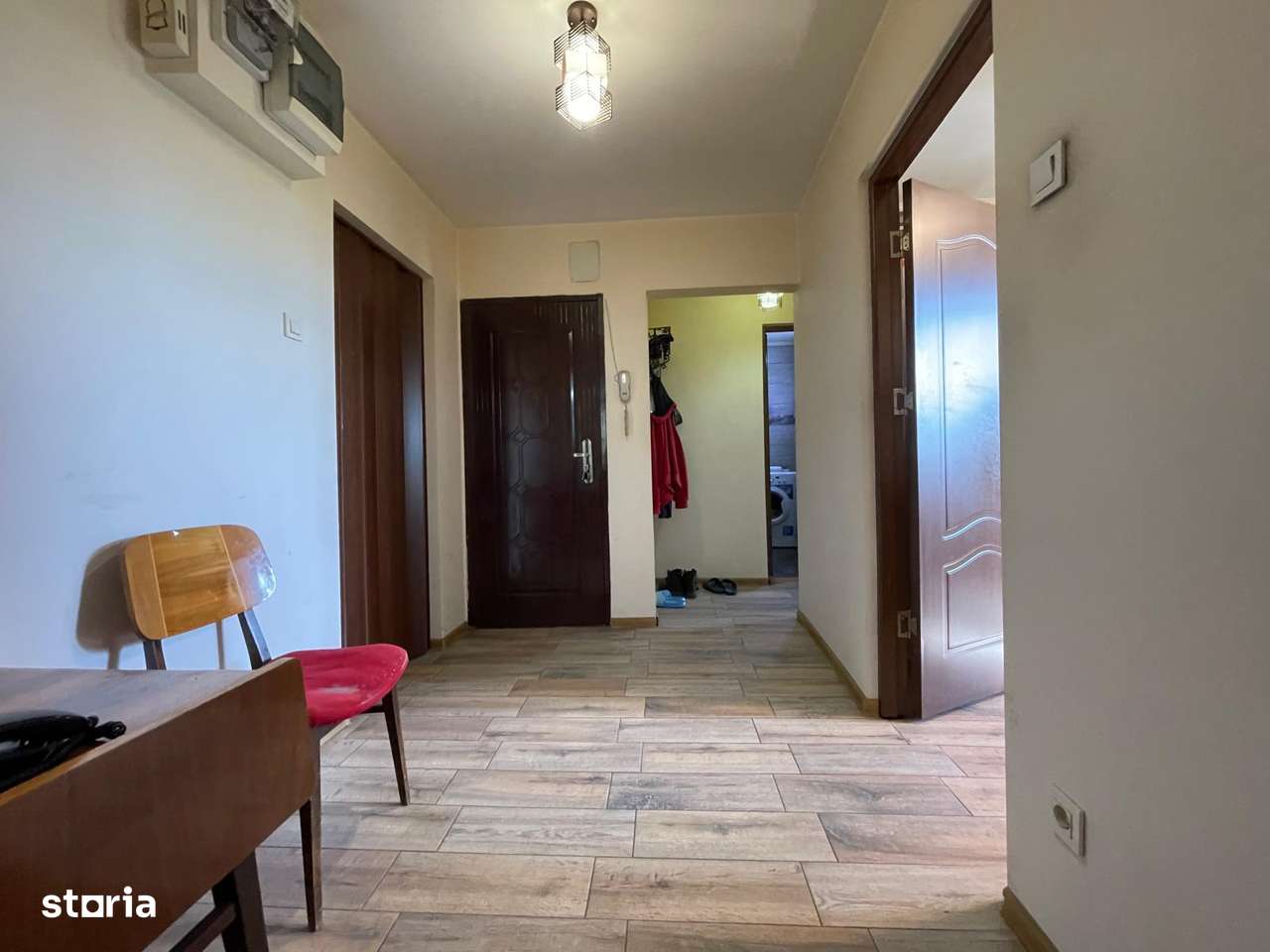 Apartament 3 camere, decomandat, Luica - Brancoveanu - Imagine principală: 2/9