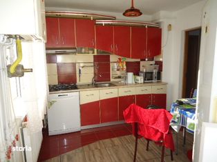 Vand apartament cu 2 camere in Marasti.