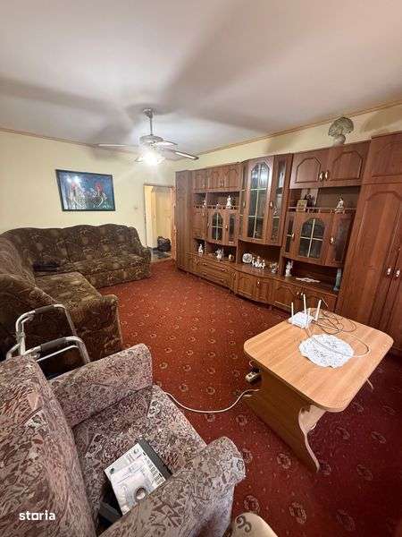 Vand apartament 3 camere - Imagine principală: 5/8