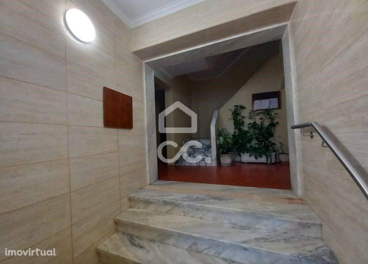 Apartamento T3 Charneca de Caparica