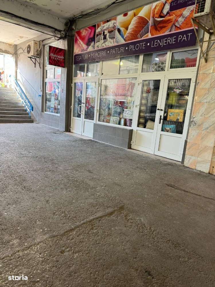 Vand Spatiu Comercial Piata Centrala - Imagine principală: 4/9