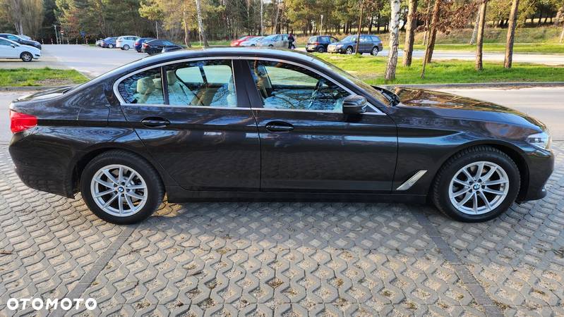 BMW Seria 5 520d Efficient Dynamics - 3