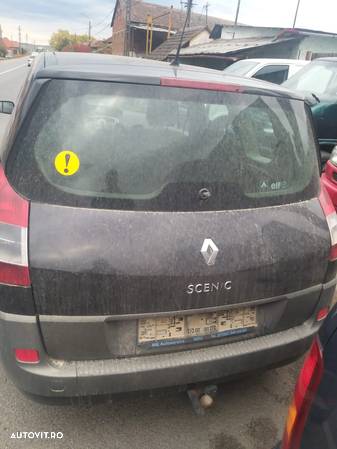 Dezmembram Renault Megane Scenic din 2005, 1.9 Diesel, Cod motor: F9Q E8 04, Negru - 3