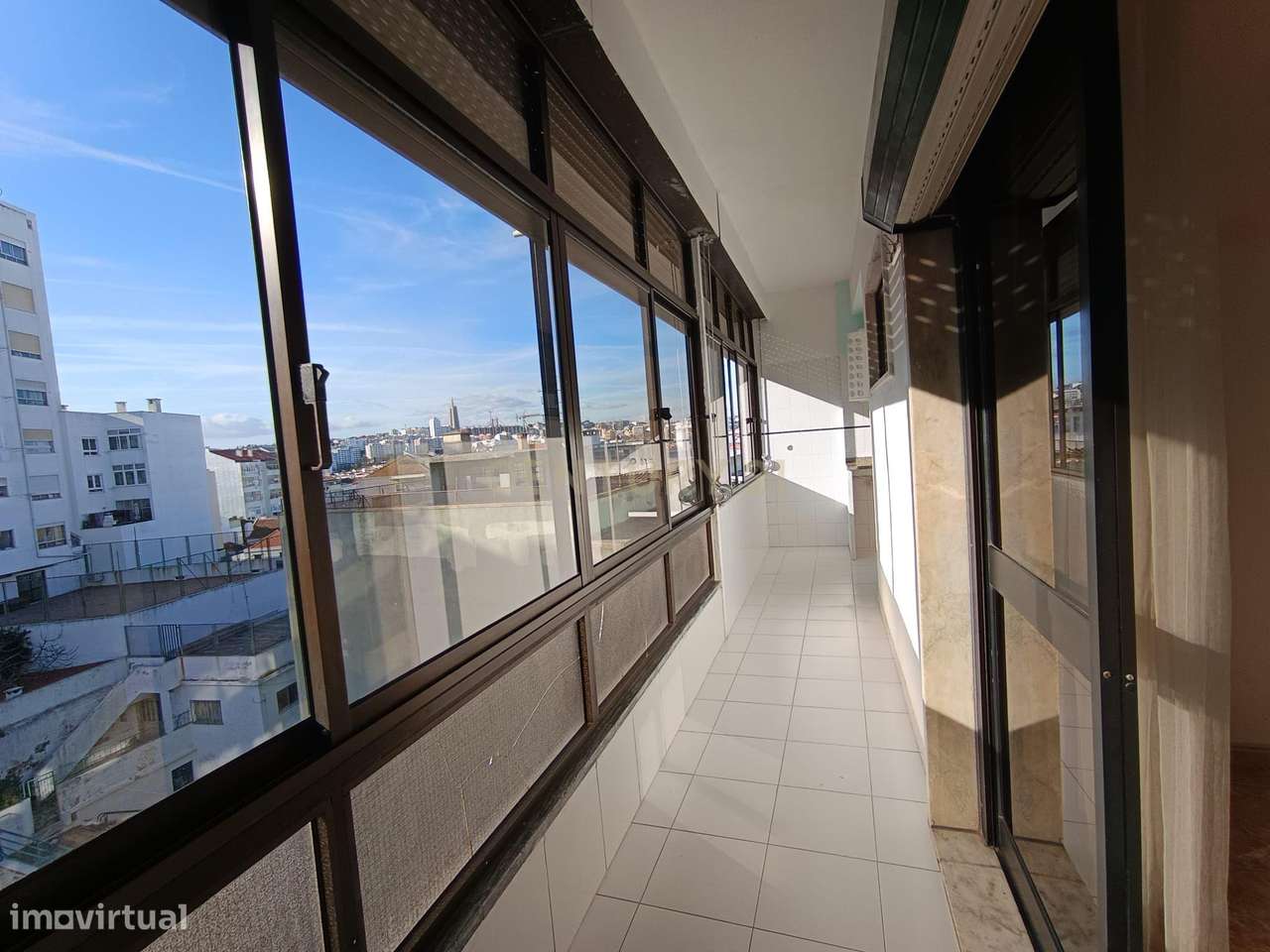 Apartamento de 4 Assoalhadas - Cova da Piedade - União Piedense - Grande imagem: 4/18