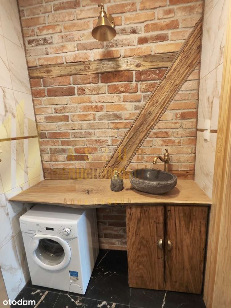 Loftowe mieszkanie w centrum – pohled 6