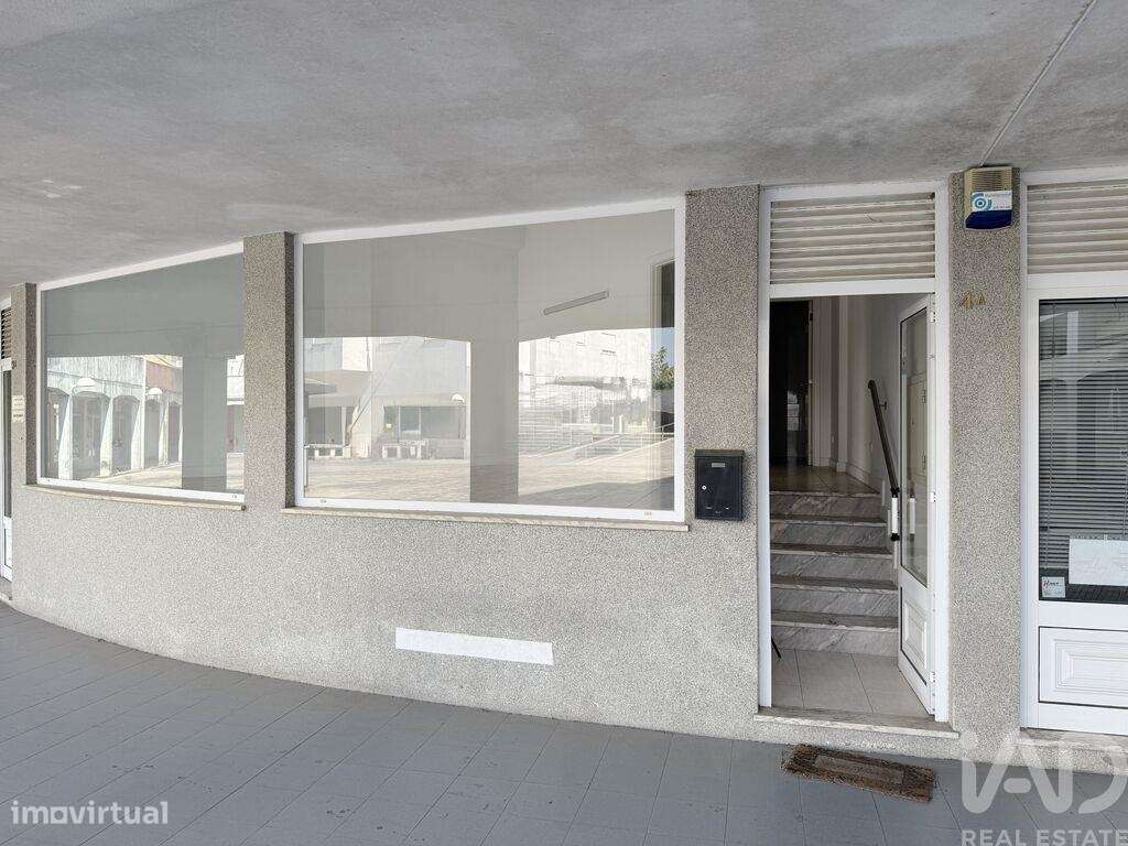 Loja / Estabelecimento Comercial em Oliveira do Bairro de 34,00 m2 - Grande imagem: 1/16