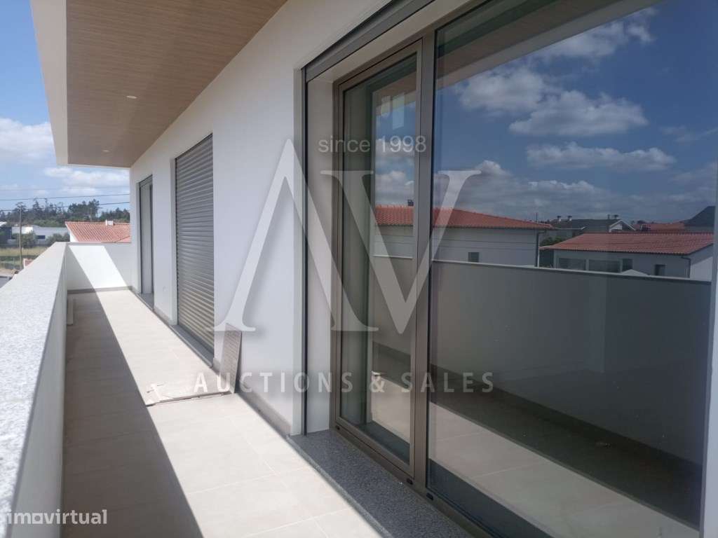 MORADIA V3+1 || Batalha || 294,50 m2 de construção-34