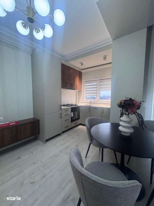 Apartament lux, 3 camere , Radauti - Imagine principală: 5/10