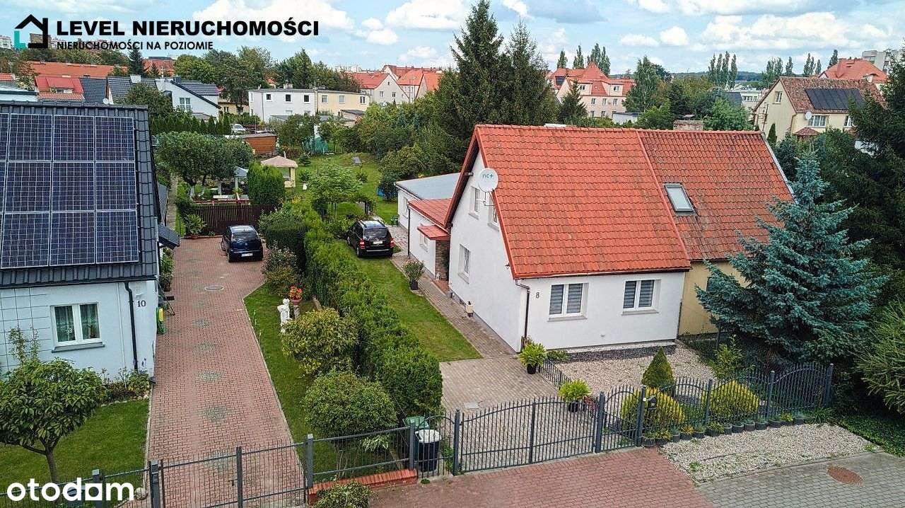 Dom w mieście z dużą działką