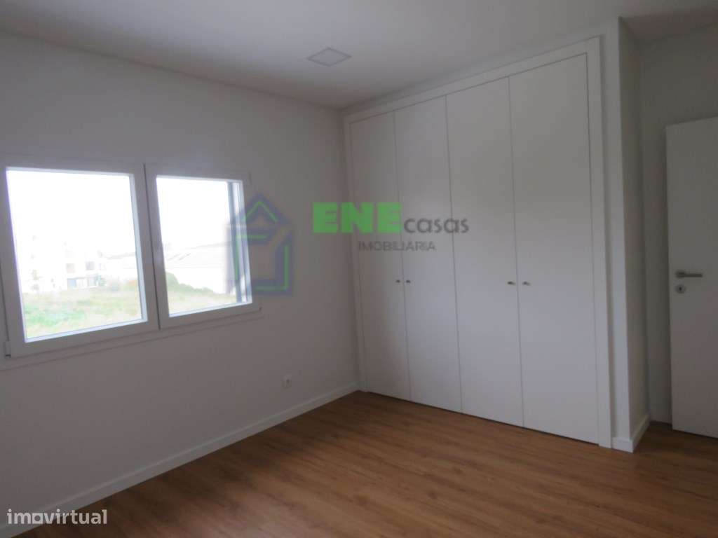 Moradia T4 na Vila da Ericeira-27