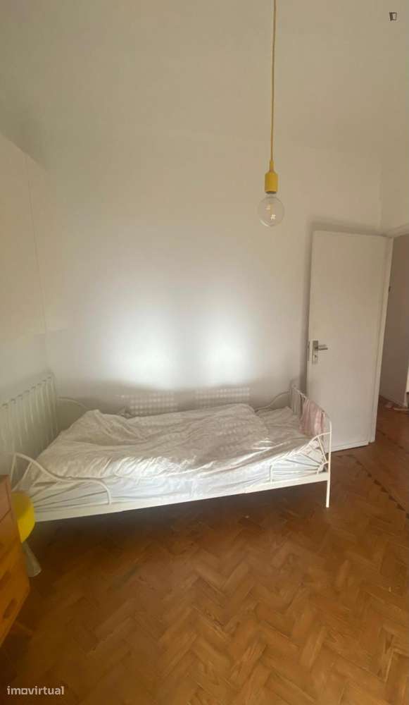 Quarto - localizado em Amadora Lisbon - Grande imagem: 4/10
