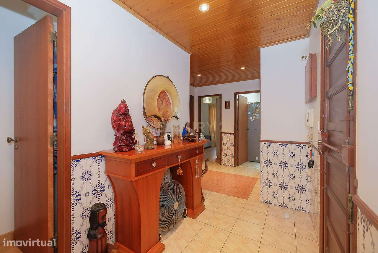 Apartamento T3 em Amora, Seixal - Vista para o Rio-0