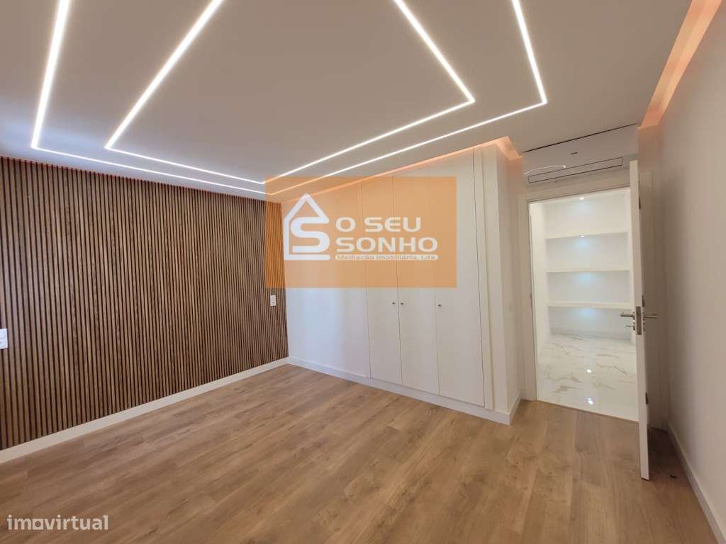 Apartamento T2 na Primeira Linha de Quarteira com Vista Mar-10