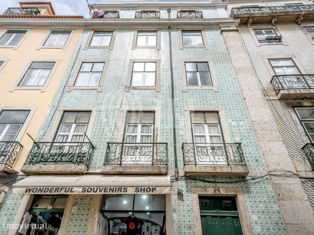 Apartamento T2+2 , renovado, em Alfama, Lisboa-28