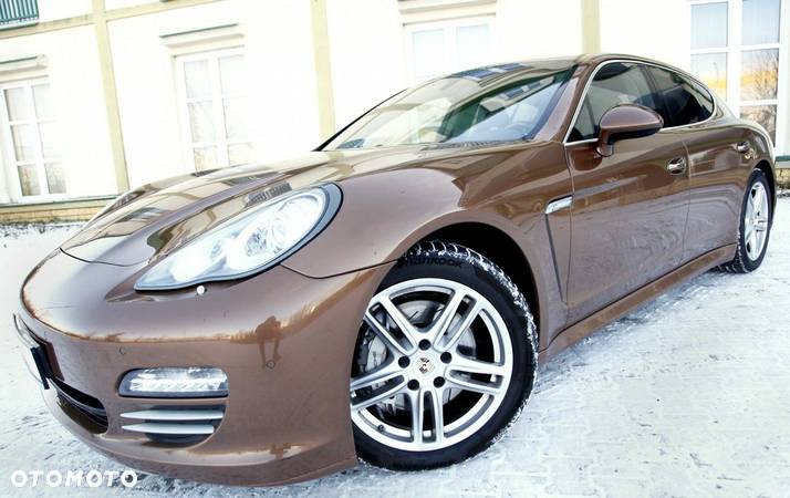 Porsche Panamera 4S PDK - 31