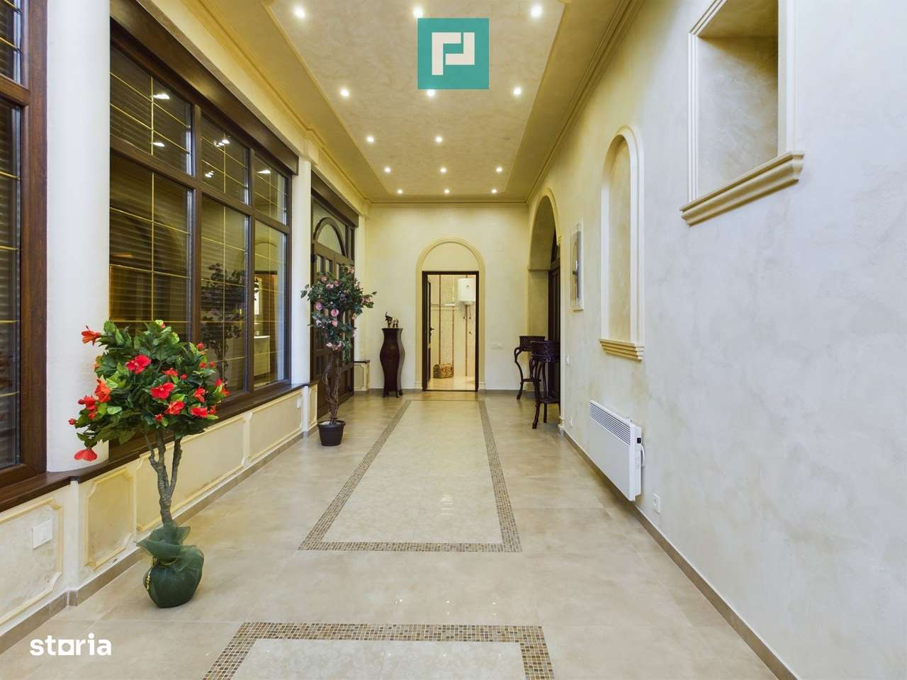 Vilă luxoasă cu o casă de oaspeți în Serbia - Imagine principală: 3/20