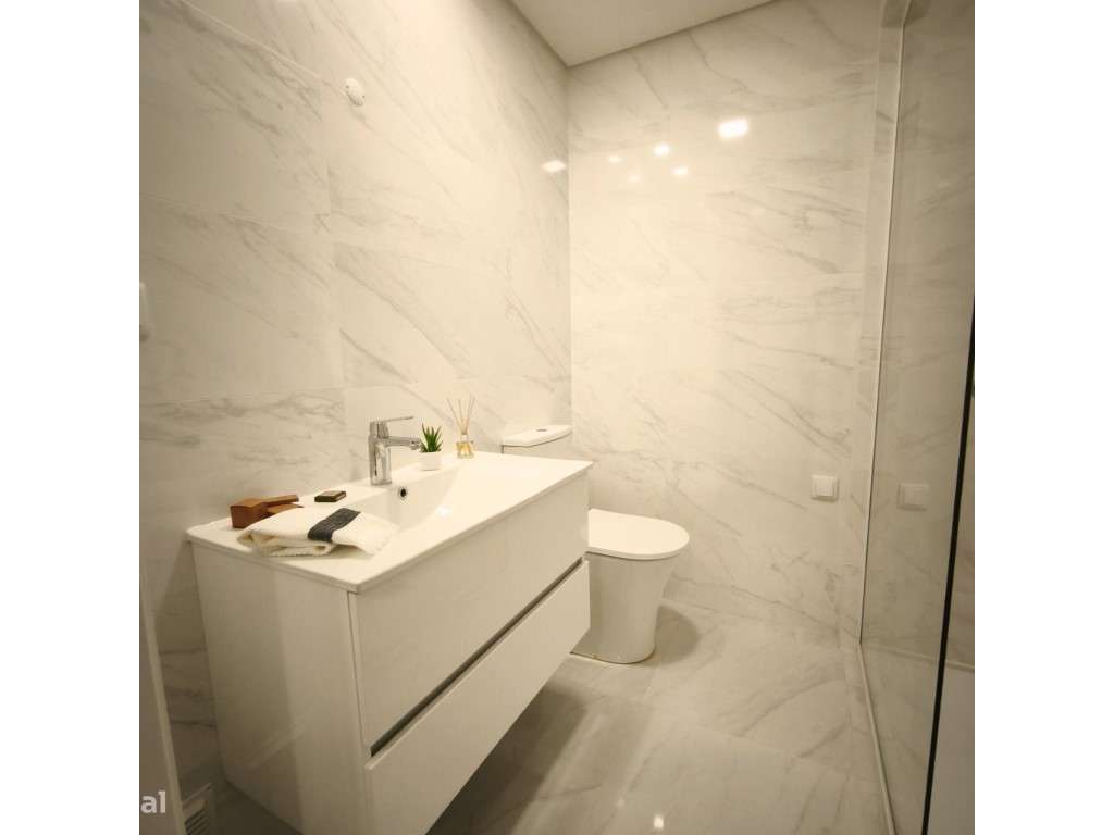 T3 totalmente remodelado e a estrear em Benfica-7