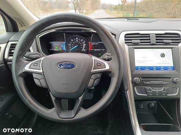 Ford Mondeo 2.0 Hybrid CVT - 17