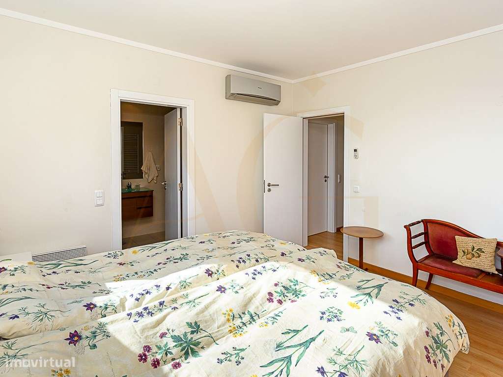 Apartamento T3 em Olhão com vistas incríveis e piscina comum-24
