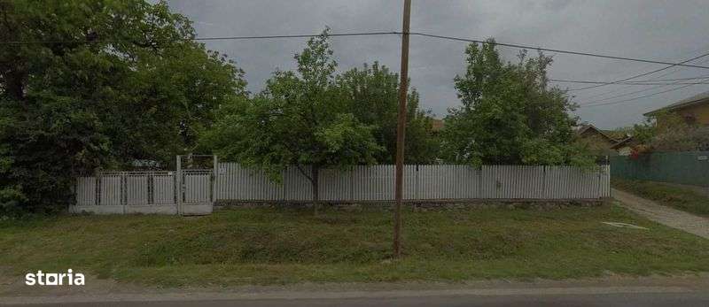 Casa in Drajna de Jos, cu teren generos (1200mp) si cladiri anexe - Imagine principală: 4/4