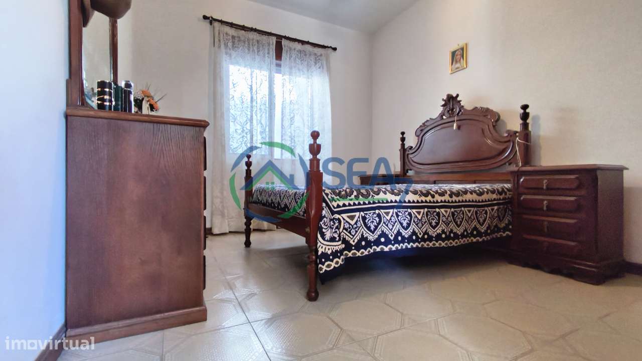 Moradia T3 com terreno, Apúlia-19