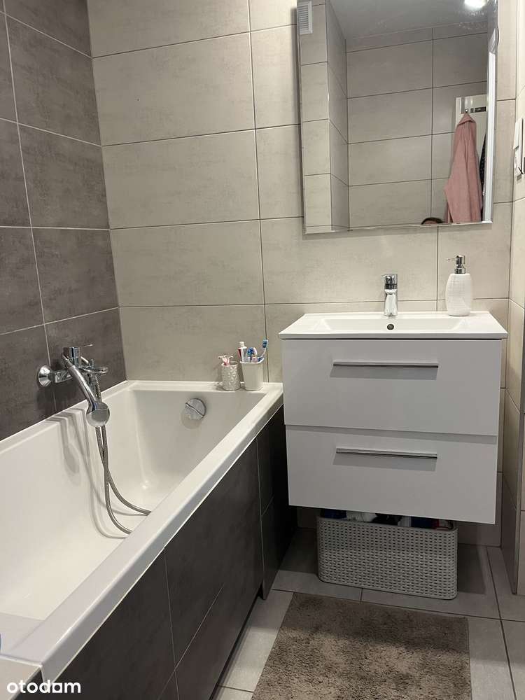 Po remoncie, 2 pokoje, Loggia, klimatyzacja, na zielonej Skarpie - Pełny obrazek: 5/14