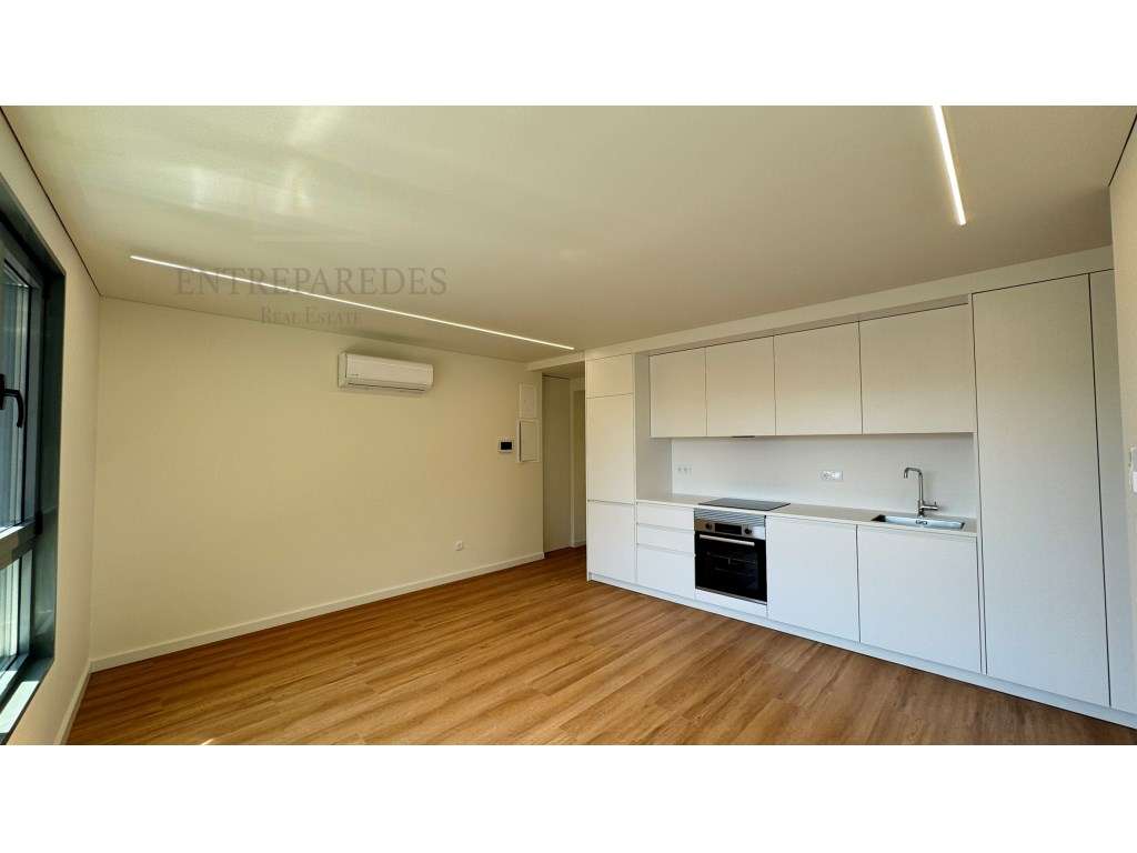 Apartamento T2 no jardim da Arca D'Água com lugar de garagem para c... - Grande imagem: 3/22