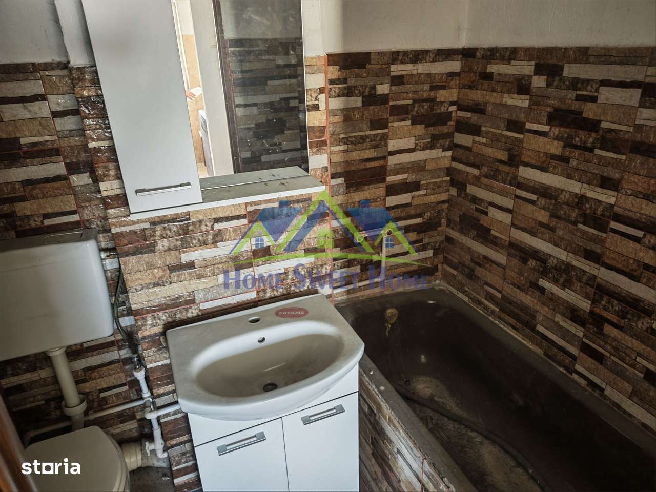 Garsonieră decomandată 25 mp, Hațeg – Str. Nicolae Titulescu, et. 4-4