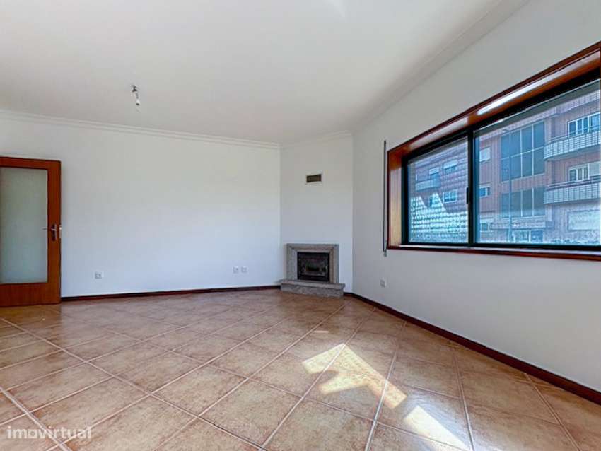 Apartamento T2 em São João de Ver-2