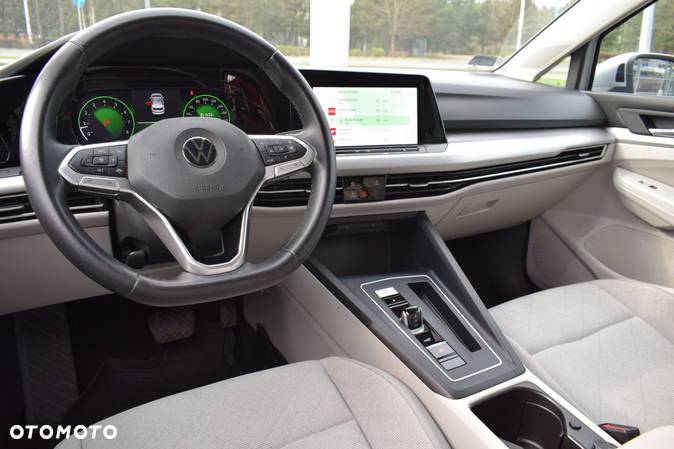 Volkswagen Golf VIII 1.5 eTSI EVO Life DSG - 28