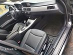 BMW Seria 3 318d - 19