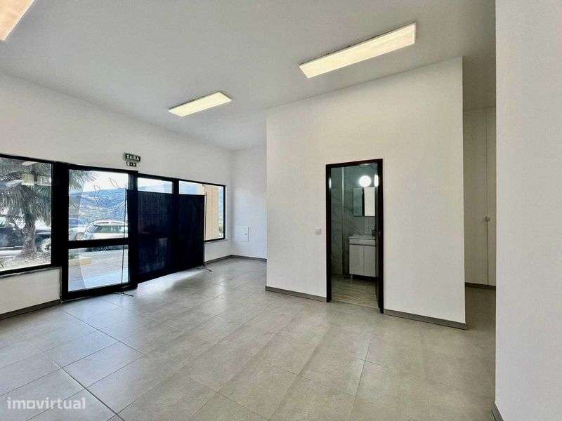 Loja para venda em Mesão Frio - Grande imagem: 4/9