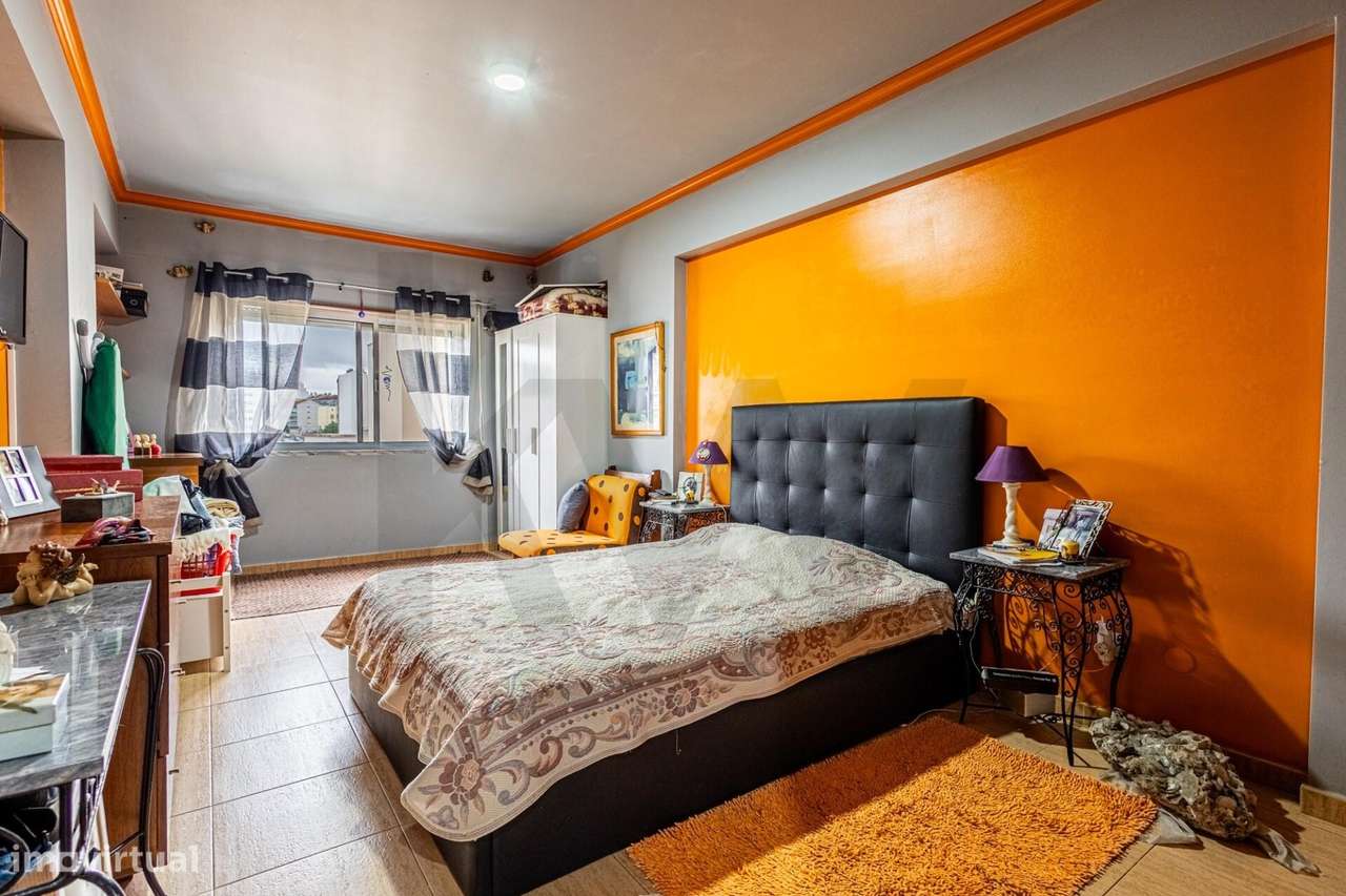 Apartamento T2 com 111 m2 em Monte Abraão-7