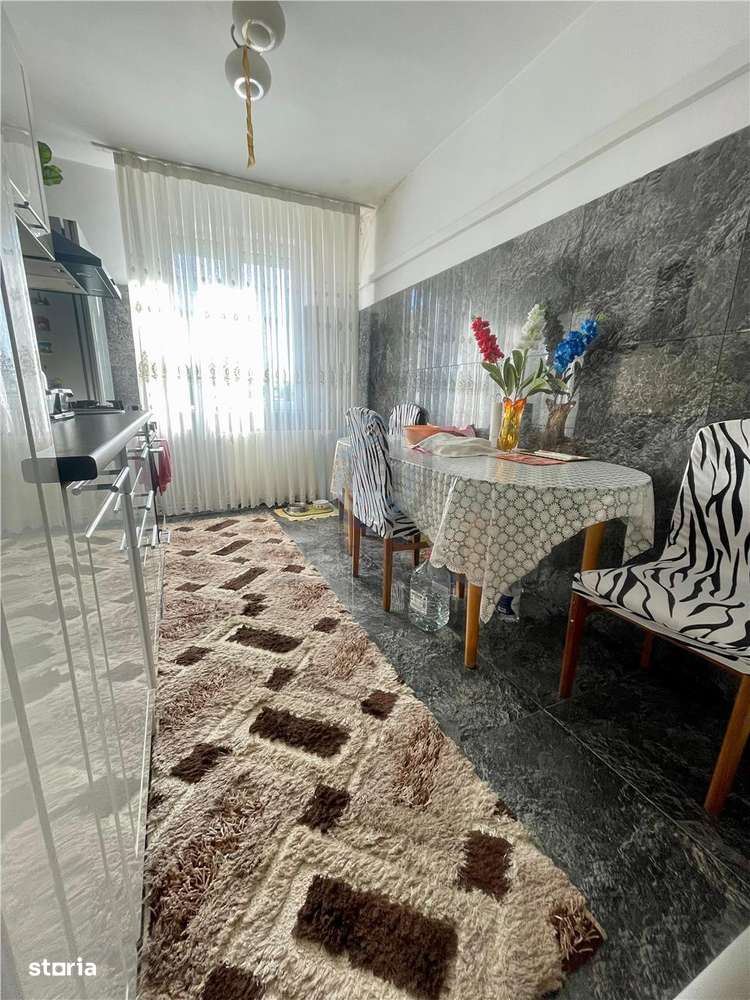 Apartament  3 camere renovat, la 20 km de Oradea - Imagine principală: 1/11