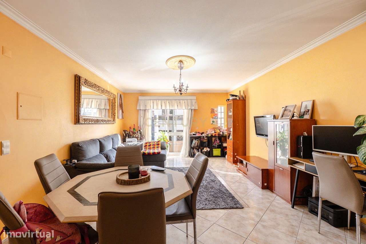 Moradia T3 com garagem na Quinta do Conde - Grande imagem: 5/38